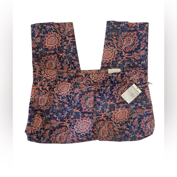 NWT Paisley Print Relaxed Fit Capris - Picture 11 of 11